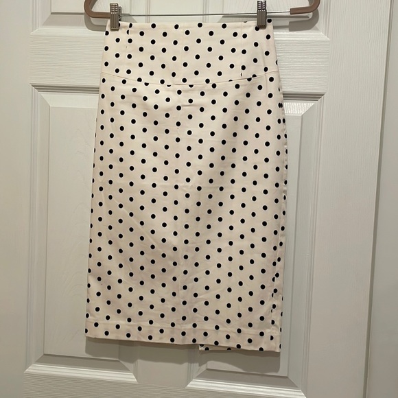 Express Pencil Skirt - Picture 1 of 3
